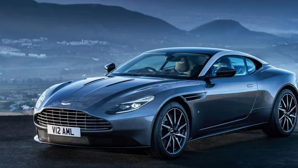 Aston Martin DB11: एक शाही स्पोर्ट्स कार का अनुभव, जिसकी कीमत है ₹3.29 करोड़ 1 Aston Martin DB11